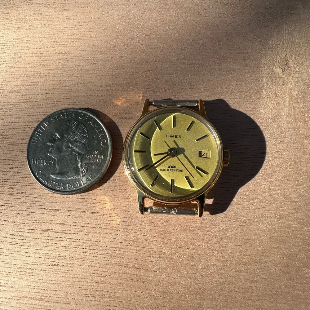 FLAWLESS Vintage Women’s Timex Gold Dial Watch